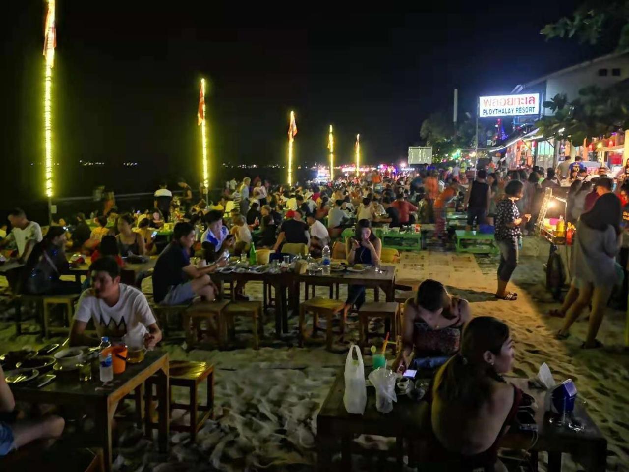 Venetian Poseidon Pool Hotel Pantai Jomtien Luaran gambar